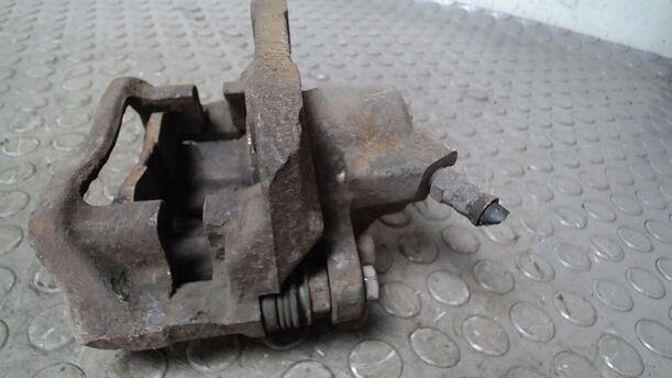 Foto: BREMSSATTEL VORNE RECHTS eines Renault Twingo 1.2 Style