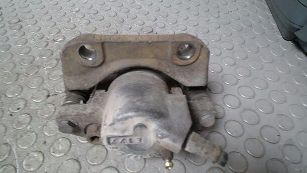 Foto: BREMSSATTEL VORNE LINKS eines Renault Twingo 1.2 Style