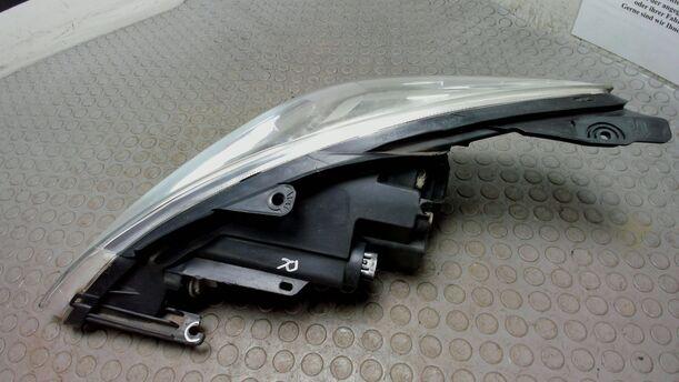Foto: SCHEINWERFER RECHTS ( VOR FACELIFT ) eines Hyundai i10 1.1 Style
