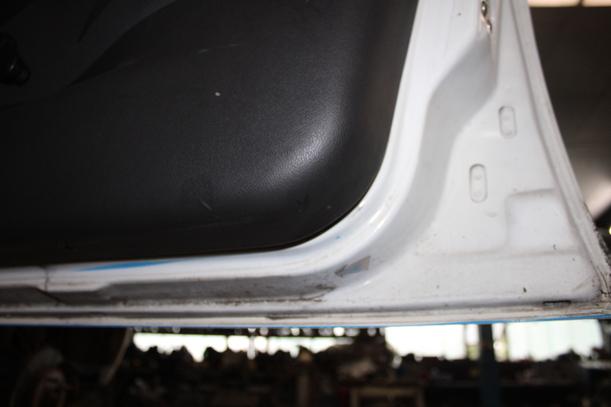 Foto: TÜR VORNE RECHTS eines Ford Fiesta Courier Style