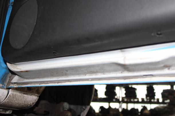 Foto: TÜR VORNE RECHTS eines Ford Fiesta Courier Style