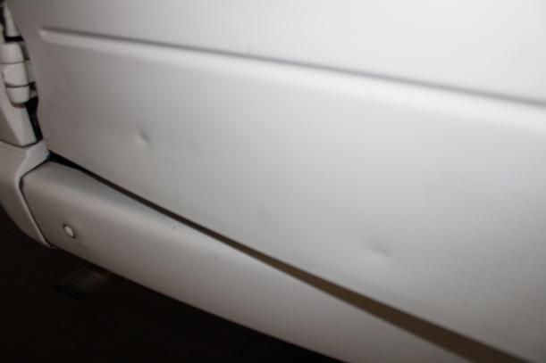 Foto: HECKTÜRFLÜGEL LINKS eines Ford Fiesta Courier Style