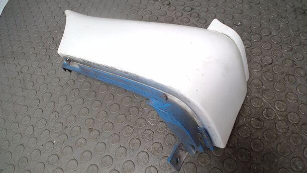Foto: STOSSFÄNGERECKE HINTEN LINKS OBEN eines Ford Fiesta Courier Style