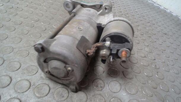 Foto: ANLASSER eines Ford Fiesta Courier Style