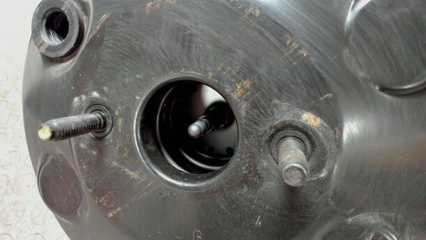 Foto: BREMSKRAFTVERSTÄRKER eines Hyundai i10 1.1 Style