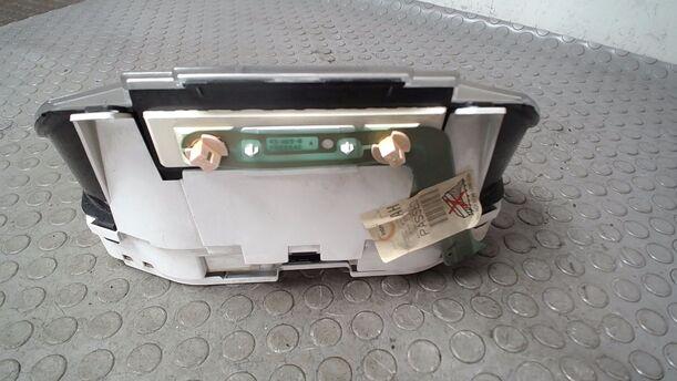 Foto: TACHOEINHEIT eines Ford Fiesta Courier Style