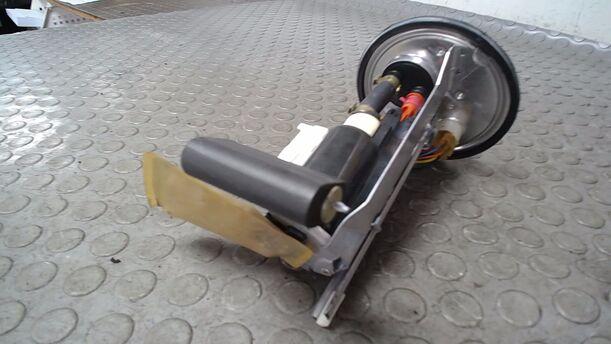 Foto: KRAFTSTOFFPUMPE eines Ford Fiesta Courier Style
