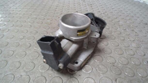 Foto: DROSSELKLAPPENSTUTZEN eines Ford Fiesta Courier Style