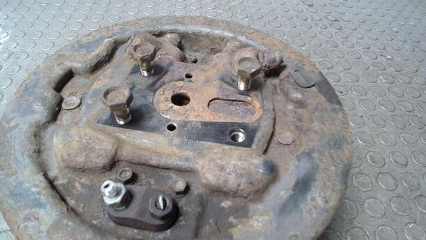 Foto: RADNABE HINTEN RECHTS eines Ford Fiesta Courier Style