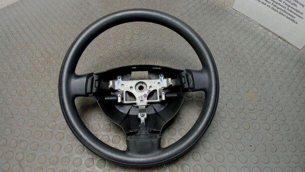 Foto: LENKRAD eines Hyundai i10 1.1 Style