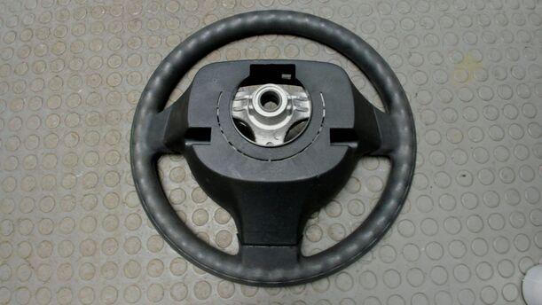 Foto: LENKRAD eines Hyundai i10 1.1 Style