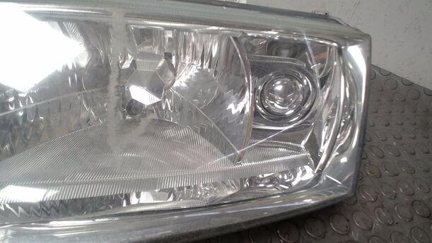 Foto: SCHEINWERFER LINKS eines Skoda Octavia 1.6 Combi Style