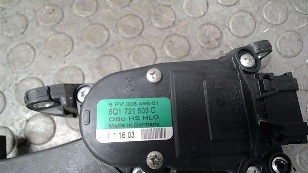Foto: GASPEDAL eines Skoda Octavia 1.6 Combi Style