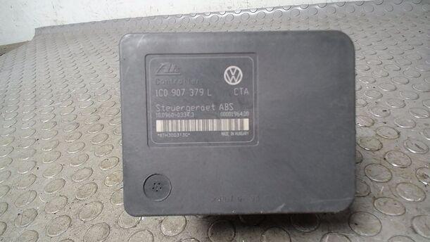Foto: HAUPTBREMSAGGREGAT ABS eines Skoda Octavia 1.6 Combi Style