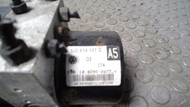 Foto: HAUPTBREMSAGGREGAT ABS eines Skoda Octavia 1.6 Combi Style