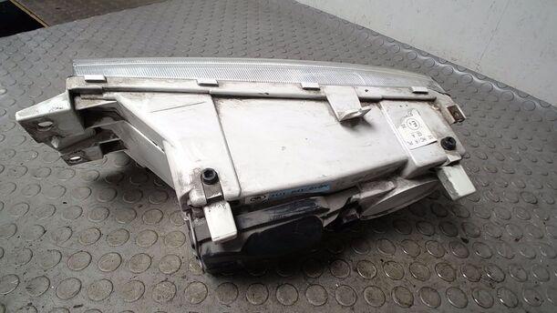 Foto: SCHEINWERFER RECHTS HELLA eines Skoda Octavia 1.6 Combi Style