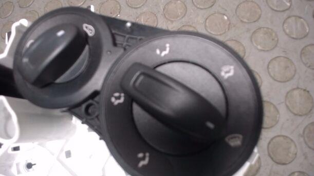 Foto: HEIZUNGSBETÄTIGUNG eines Ford Ka 1.2 Style