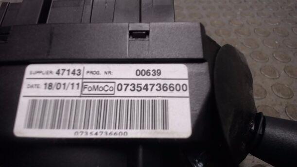 Foto: KOMBISCHALTER eines Ford Ka 1.2 Style