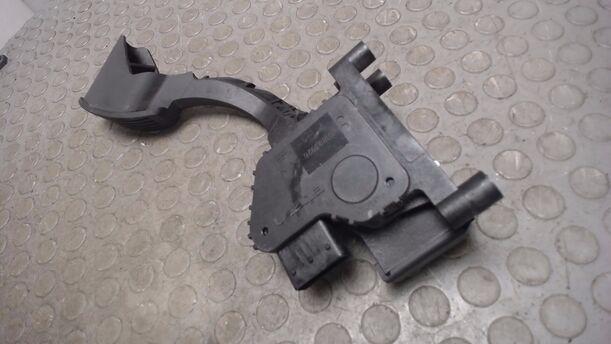 Foto: GASPEDAL eines Ford Ka 1.2 Style