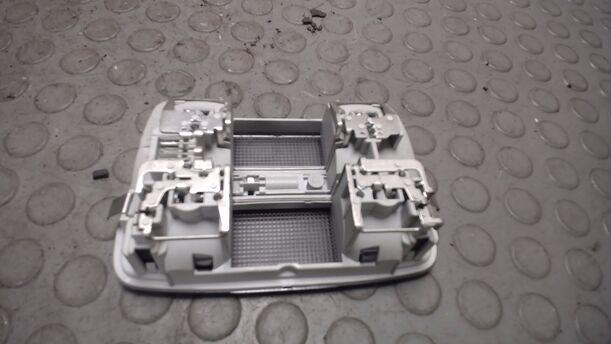 Foto: INNENBELEUCHTUNG / LESELICHT eines Opel Corsa 1.2 16V Style