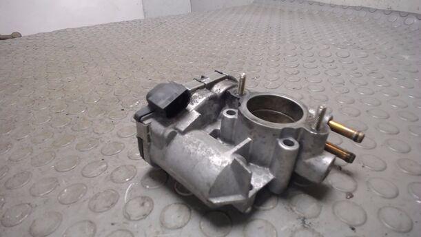Foto: DROSSELKLAPPENSTUTZEN / DROSSELKLAPPE BOSCH eines Opel Corsa 1.2 16V Style