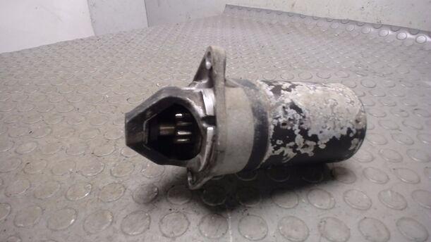 Foto: ANLASSER / STARTER BOSCH eines Opel Corsa Style