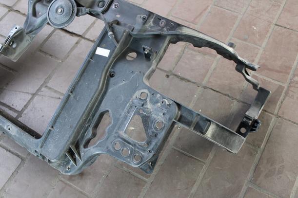 Foto: FRONTBLECH/ SCHLOSSTRÄGER VORN eines Hyundai Getz 1.1 Style