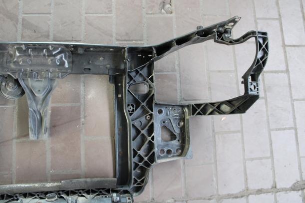 Foto: FRONTBLECH/ SCHLOSSTRÄGER VORN eines Hyundai Getz 1.1 Style