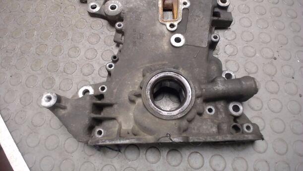 Foto: STEUERGEHÄUSE / STIRNDECKEL  X10XE eines Opel Corsa Style