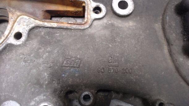 Foto: STEUERGEHÄUSE / STIRNDECKEL  X10XE eines Opel Corsa Style