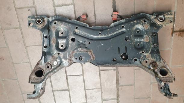 Foto: VORDERACHSE / ACHSE VORNE eines Ford Focus 1.6 16V Style