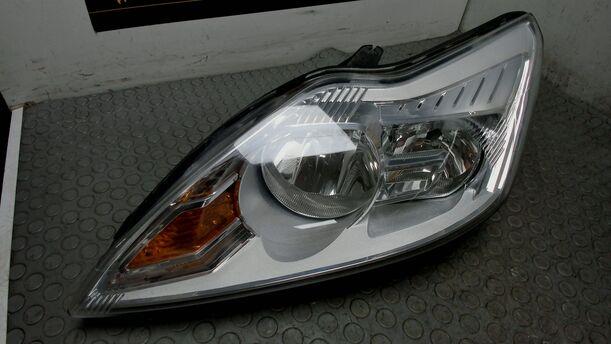 Foto: SCHEINWERFER LINKS ( HALOGEN ) eines Ford Focus 1.6 16V Style