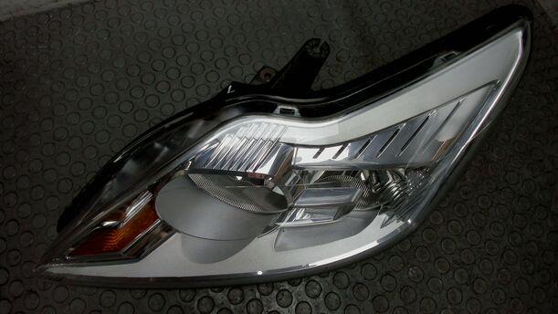Foto: SCHEINWERFER LINKS ( HALOGEN ) eines Ford Focus 1.6 16V Style