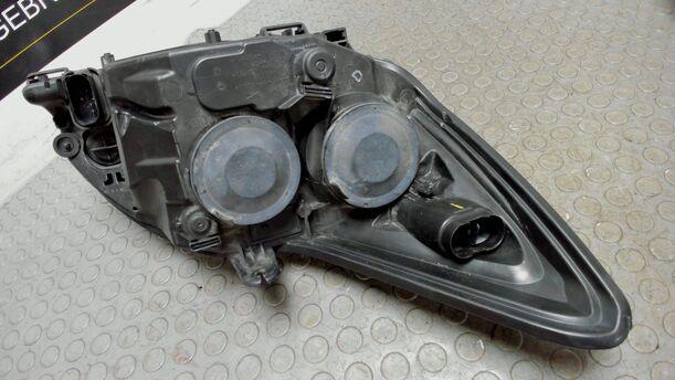 Foto: SCHEINWERFER LINKS ( HALOGEN ) eines Ford Focus 1.6 16V Style