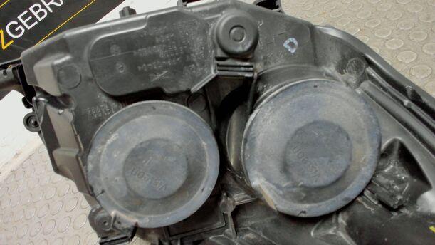 Foto: SCHEINWERFER LINKS ( HALOGEN ) eines Ford Focus 1.6 16V Style