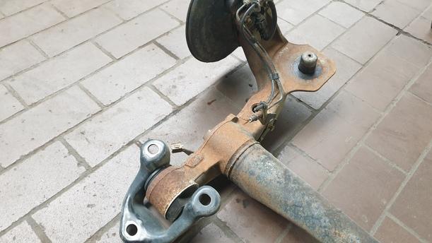 Foto: HINTERACHSE eines Opel Astra 1.6 Caravan Style