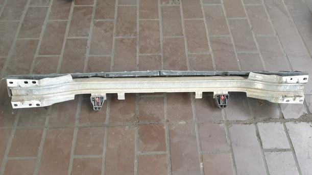 Foto: VERSTÄRKUNG HINTEN (LIMOUSINE 4/5 TÜRER) eines Opel Astra 1.6 Caravan Style