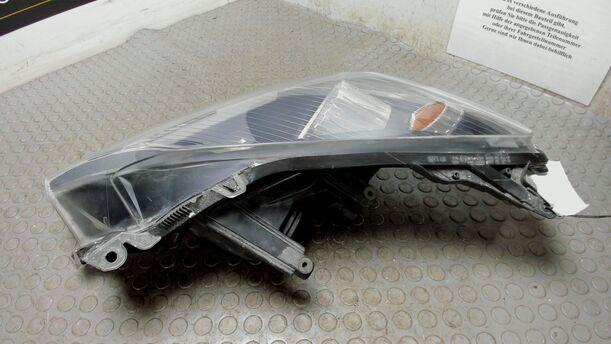 Foto: SCHEINWERFER RECHTS eines Opel Astra 1.6 Caravan Style