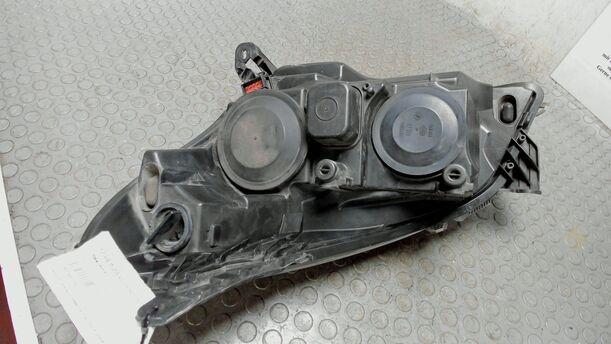Foto: SCHEINWERFER RECHTS eines Opel Astra 1.6 Caravan Style