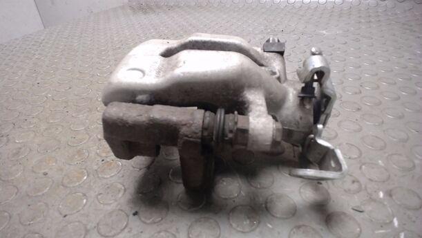 Foto: BREMSSATTEL HINTEN LINKS eines Opel Astra 1.6 Caravan Style