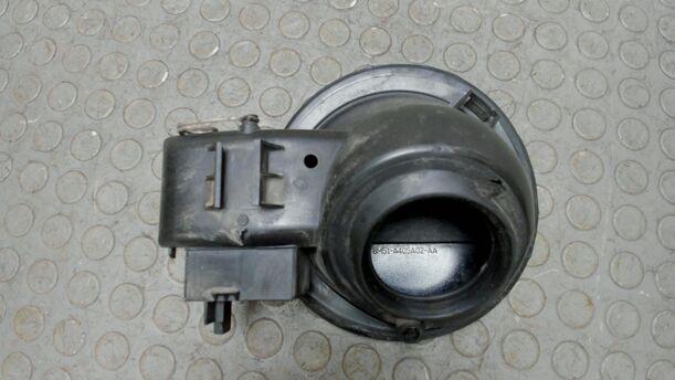 Foto: TANKKLAPPE / TANKDECKEL eines Ford Focus 1.6 16V Style