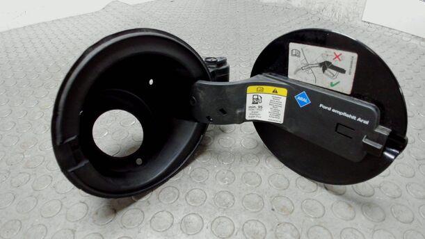Foto: TANKKLAPPE / TANKDECKEL eines Ford Focus 1.6 16V Style