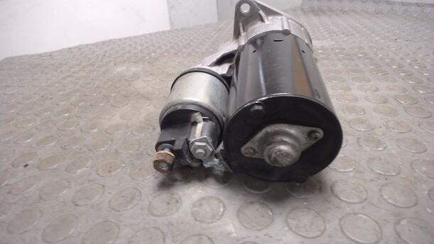 Foto: ANLASSER / STARTER BOSCH eines Opel Astra 1.6 Caravan Style