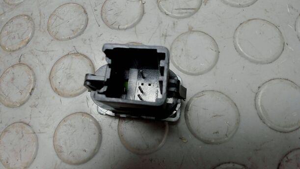Foto: SCHALTER SPIEGELEINKLAPPEN / ANKLAPPEN eines Ford Focus 1.6 16V Style
