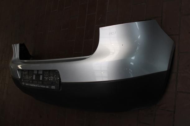Foto: STOSSFÄNGER / STOSSSTANGE HINTEN ( LIMOUSINE ) eines VW Golf 1.4 Style