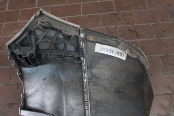 Foto: STOSSFÄNGER / STOSSSTANGE HINTEN ( LIMOUSINE ) eines VW Golf 1.4 Style