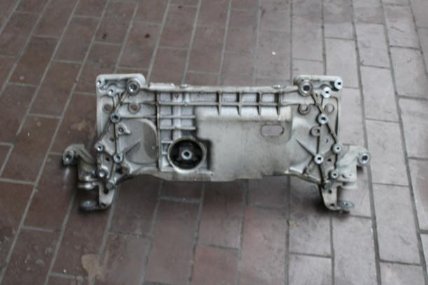 Foto: VORDERACHSE/ ACHSE VORN eines VW Golf 1.4 Style