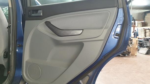Foto: TÜR HINTEN RECHTS eines Ford C-MAX 1.6 Style