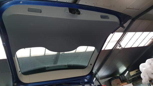 Foto: HECKKLAPPE / HECKDECKEL eines Ford C-MAX 1.6 Style