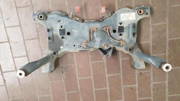 Foto: VORDERACHSE / ACHSTRÄGER VORNE eines Ford C-MAX 1.6 Style